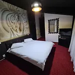 Karma Caffe&Rooms